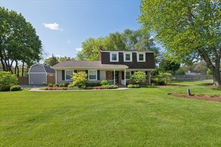 4707 Daniel Drive, Crystal Lake, IL 60014