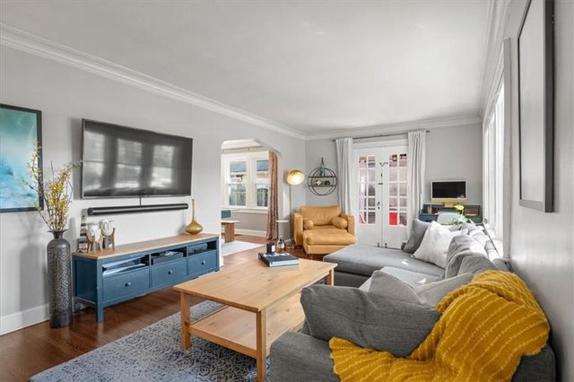 26 E 70th Terrace, Kansas City, MO 64113