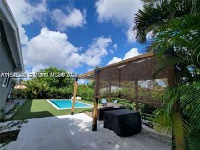 12125 NE 2nd Ave, North Miami, FL 33161