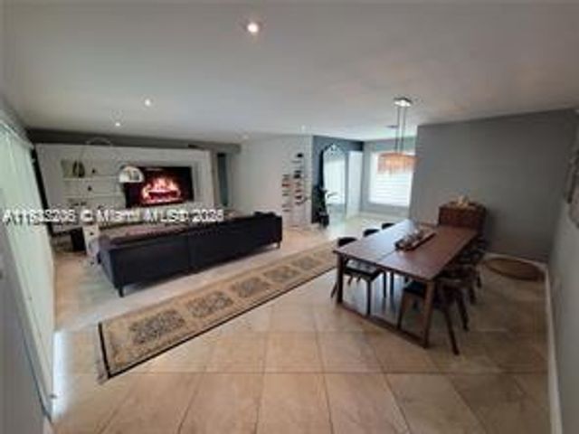 12125 NE 2nd Ave, North Miami, FL 33161