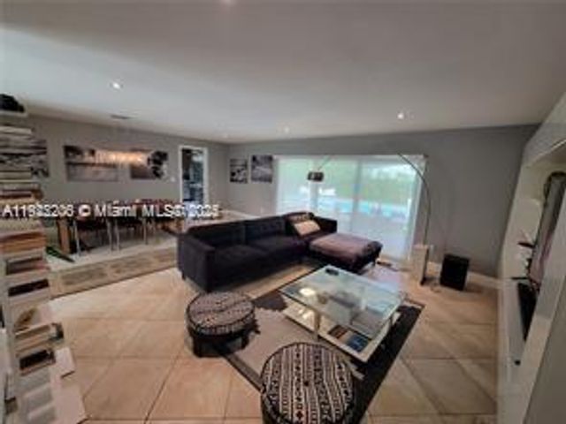 12125 NE 2nd Ave, North Miami, FL 33161