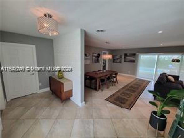 12125 NE 2nd Ave, North Miami, FL 33161