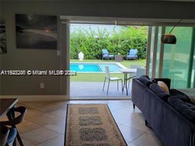 12125 NE 2nd Ave, North Miami, FL 33161