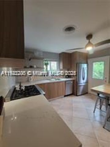 12125 NE 2nd Ave, North Miami, FL 33161