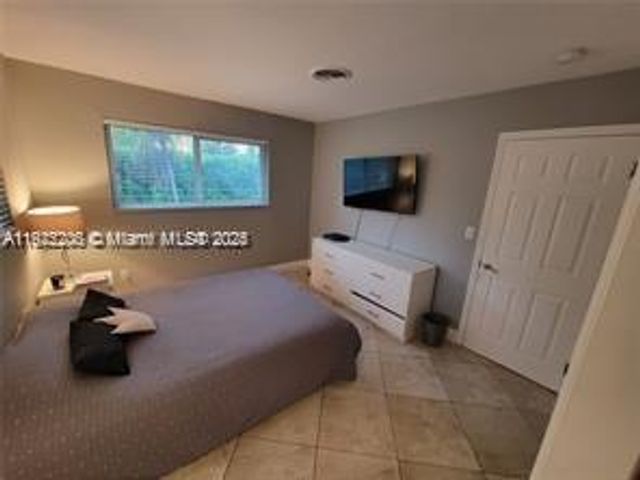 12125 NE 2nd Ave, North Miami, FL 33161