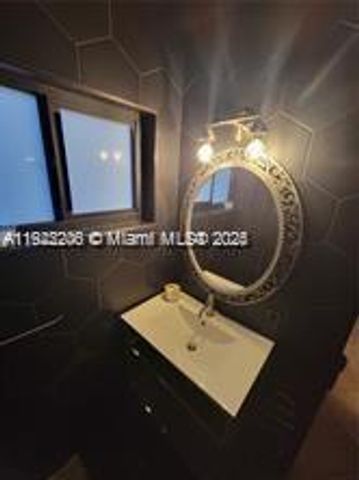 12125 NE 2nd Ave, North Miami, FL 33161