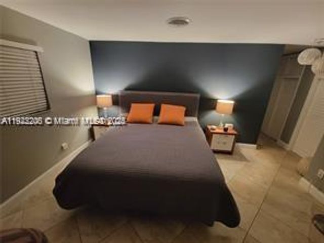 12125 NE 2nd Ave, North Miami, FL 33161