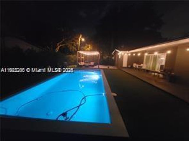 12125 NE 2nd Ave, North Miami, FL 33161