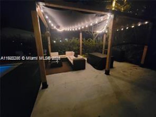 12125 NE 2nd Ave, North Miami, FL 33161