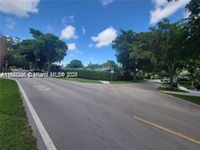 12125 NE 2nd Ave, North Miami, FL 33161
