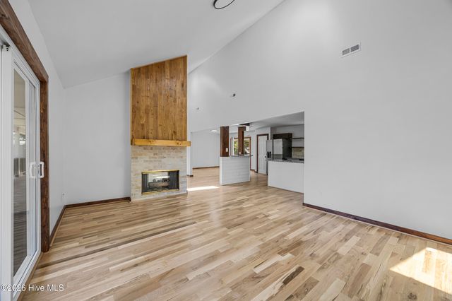 3126 Tradewinds Avenue SW, Supply, NC 28462