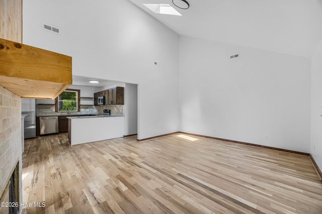 3126 Tradewinds Avenue SW, Supply, NC 28462