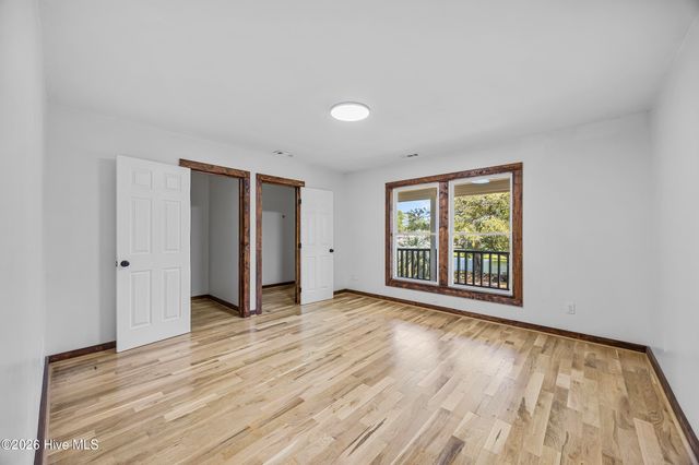 3126 Tradewinds Avenue SW, Supply, NC 28462