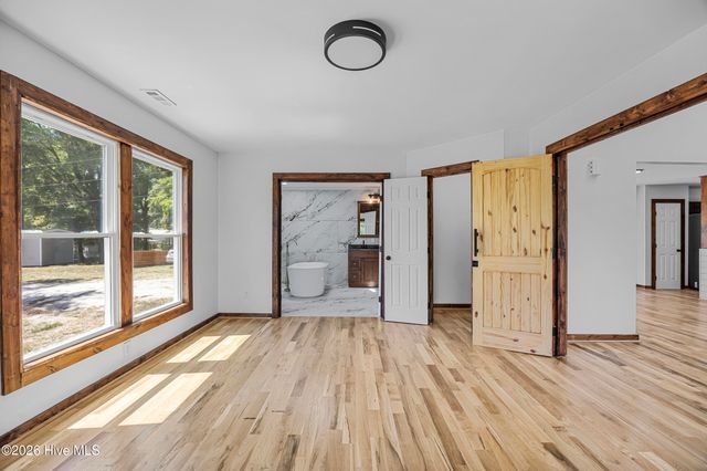 3126 Tradewinds Avenue SW, Supply, NC 28462