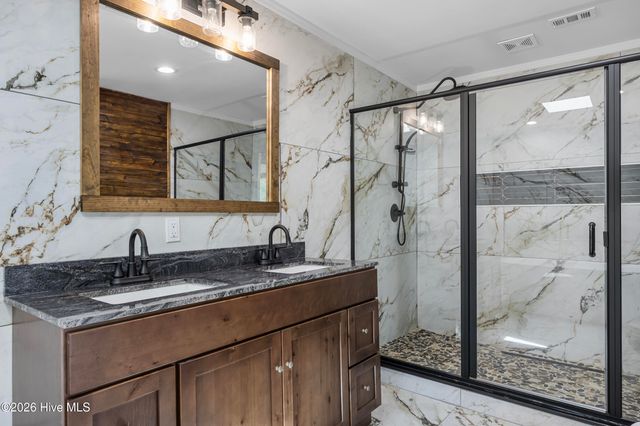 3126 Tradewinds Avenue SW, Supply, NC 28462