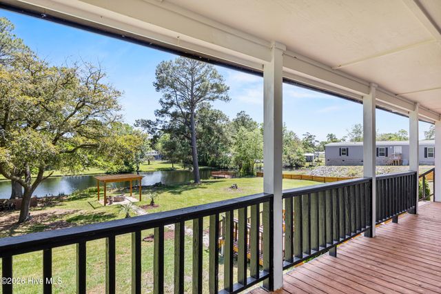 3126 Tradewinds Avenue SW, Supply, NC 28462