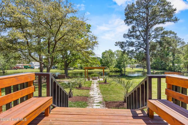 3126 Tradewinds Avenue SW, Supply, NC 28462