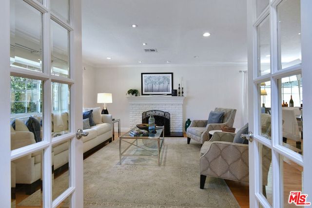 5259 Vesper Avenue, Sherman Oaks, CA 91411
