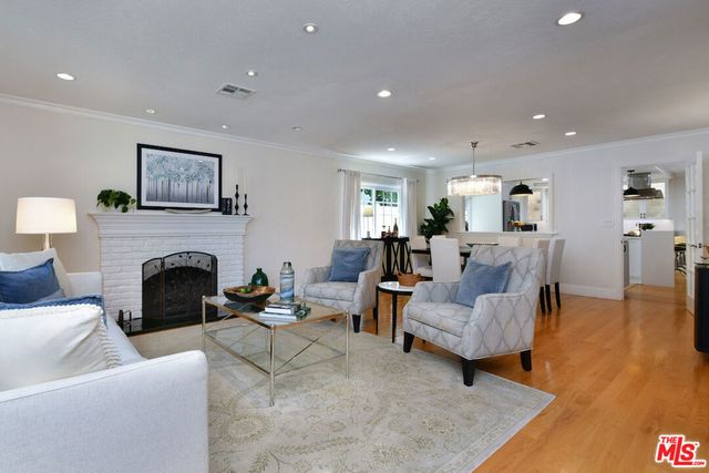 5259 Vesper Avenue, Sherman Oaks, CA 91411