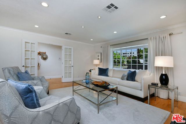 5259 Vesper Avenue, Sherman Oaks, CA 91411