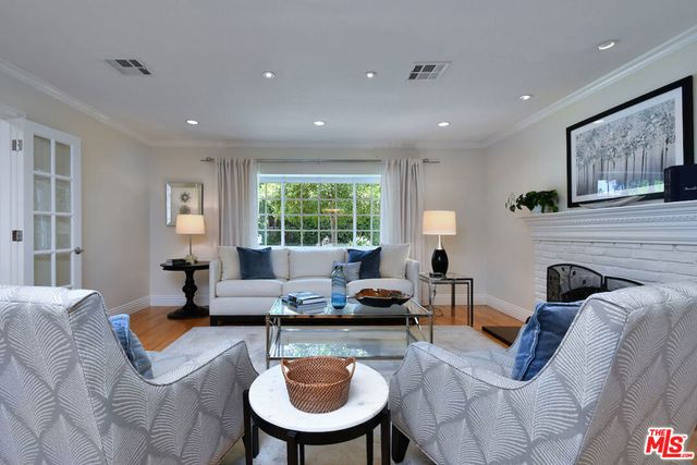 5259 Vesper Avenue, Sherman Oaks, CA 91411