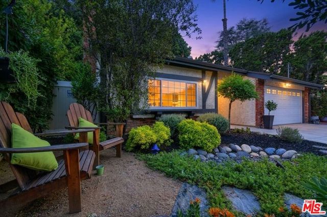 5259 Vesper Avenue, Sherman Oaks, CA 91411