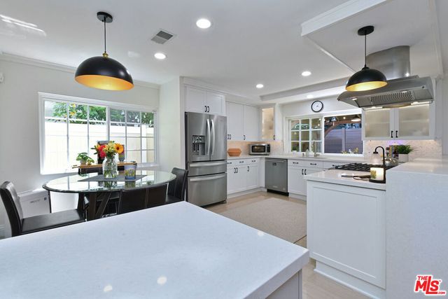 5259 Vesper Avenue, Sherman Oaks, CA 91411