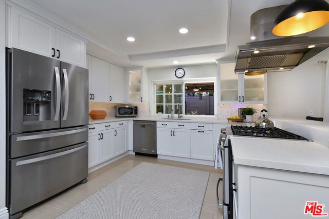 5259 Vesper Avenue, Sherman Oaks, CA 91411