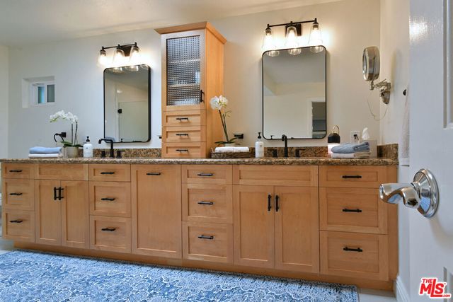 5259 Vesper Avenue, Sherman Oaks, CA 91411