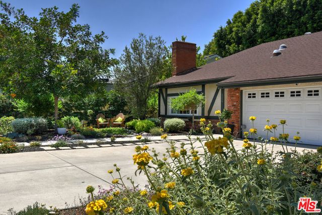 5259 Vesper Avenue, Sherman Oaks, CA 91411