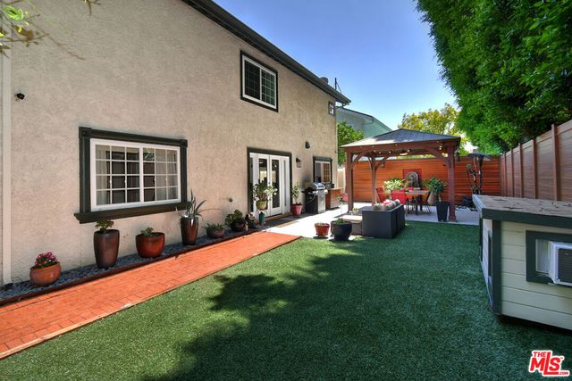 5259 Vesper Avenue, Sherman Oaks, CA 91411