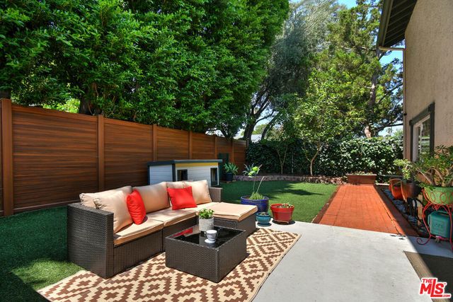 5259 Vesper Avenue, Sherman Oaks, CA 91411