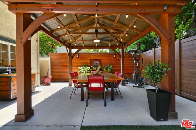 5259 Vesper Avenue, Sherman Oaks, CA 91411