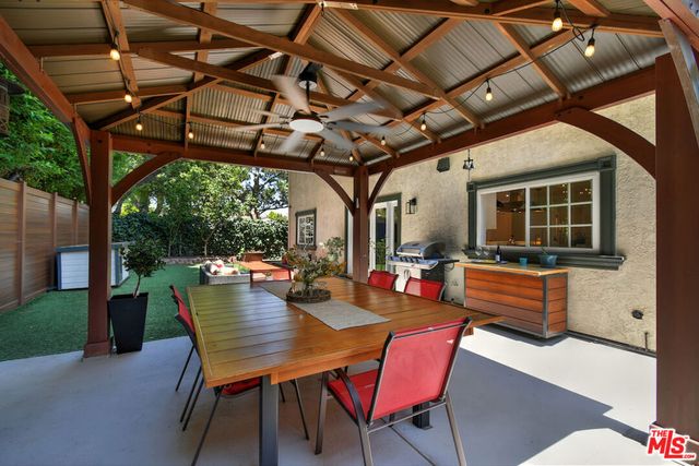 5259 Vesper Avenue, Sherman Oaks, CA 91411