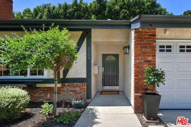 5259 Vesper Avenue, Sherman Oaks, CA 91411