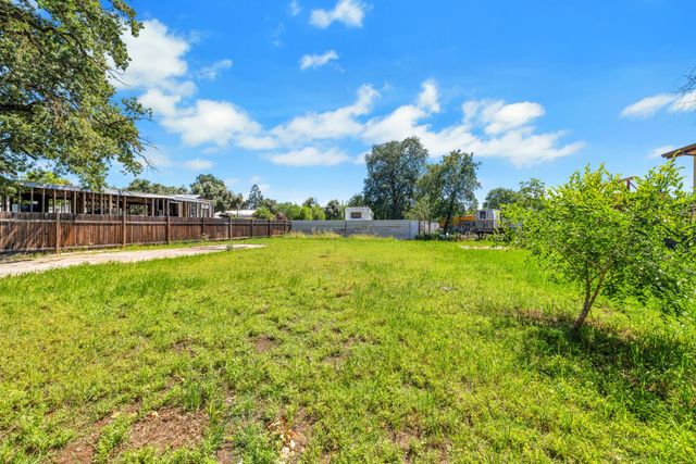 1648 4th Ave, Olivehurst, CA 95961