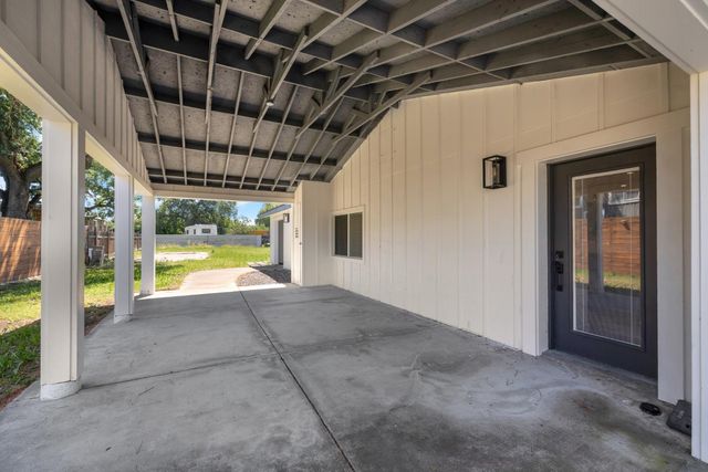 1648 4th Ave, Olivehurst, CA 95961