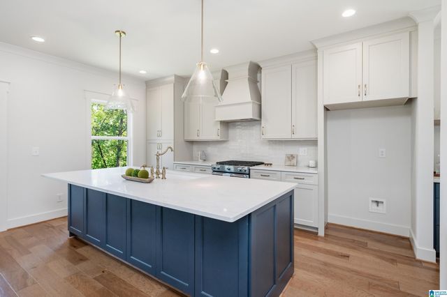 1580 FOREST RIDGE ROAD, Homewood, AL 35226