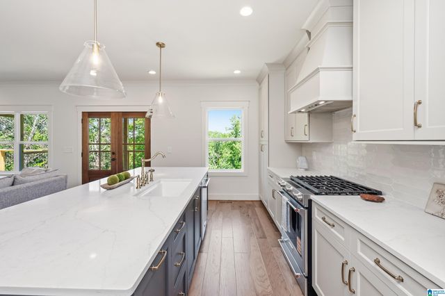 1580 FOREST RIDGE ROAD, Homewood, AL 35226