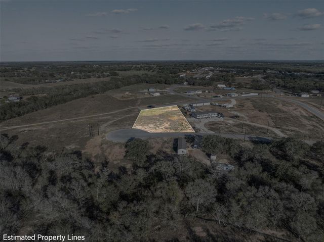156 Grace LN, Dale, TX 78616