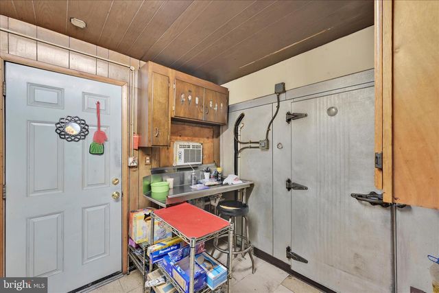 102-104 S 2ND ST, Saint Clair, PA 17970
