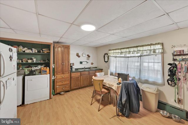 102-104 S 2ND ST, Saint Clair, PA 17970