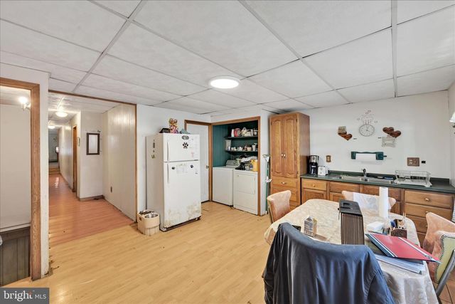 102-104 S 2ND ST, Saint Clair, PA 17970