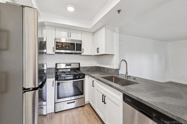 2077 Lakeridge Circle 104, Chula Vista, CA 91913