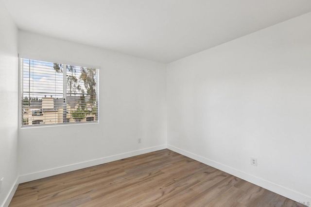 2077 Lakeridge Circle 104, Chula Vista, CA 91913