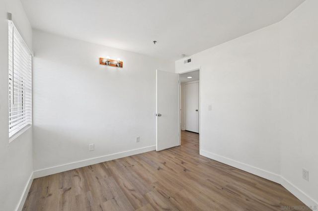 2077 Lakeridge Circle 104, Chula Vista, CA 91913