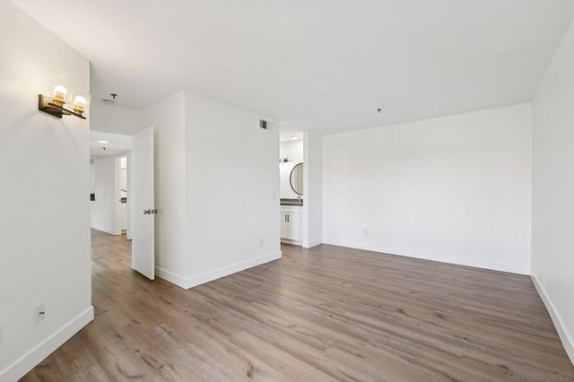 2077 Lakeridge Circle 104, Chula Vista, CA 91913