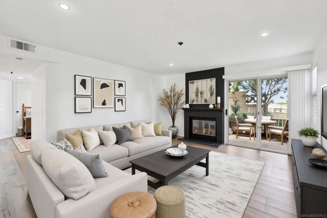 2077 Lakeridge Circle 104, Chula Vista, CA 91913