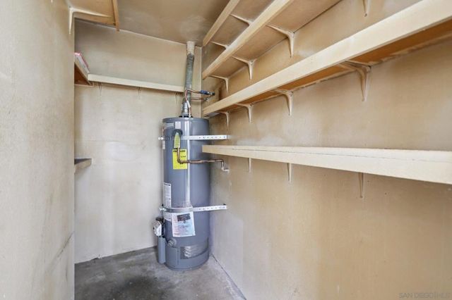 2077 Lakeridge Circle 104, Chula Vista, CA 91913