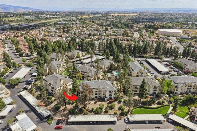 2077 Lakeridge Circle 104, Chula Vista, CA 91913